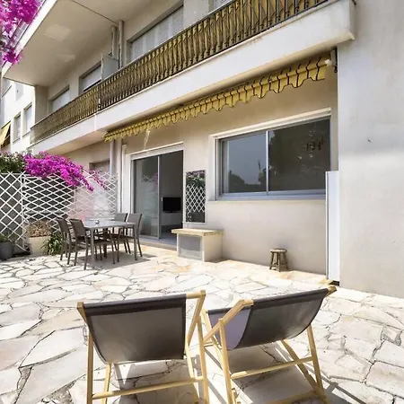 Elegant Logement D'1 Avec Terrasse Daire *